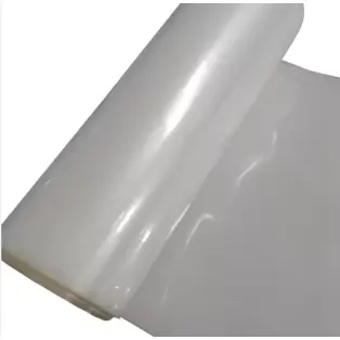 Filmi plastik transparent i butë i përkëdhelur